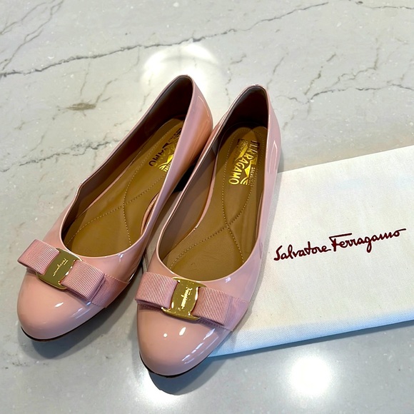 Salvatore Ferragamo Shoes - Salvatore Ferragamo ballet flats, Vara style, in baby pink in great condition.